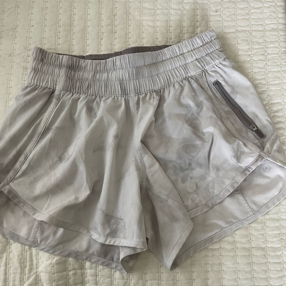 Lululemon Tracker 4” Running Shorts